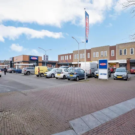 Hotel Inviting In 3*