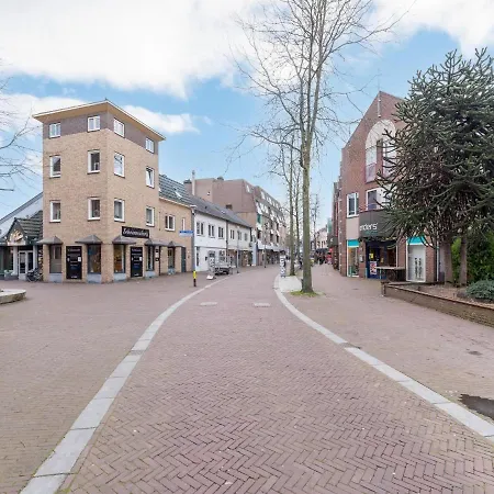 Hotel Inviting In 3*